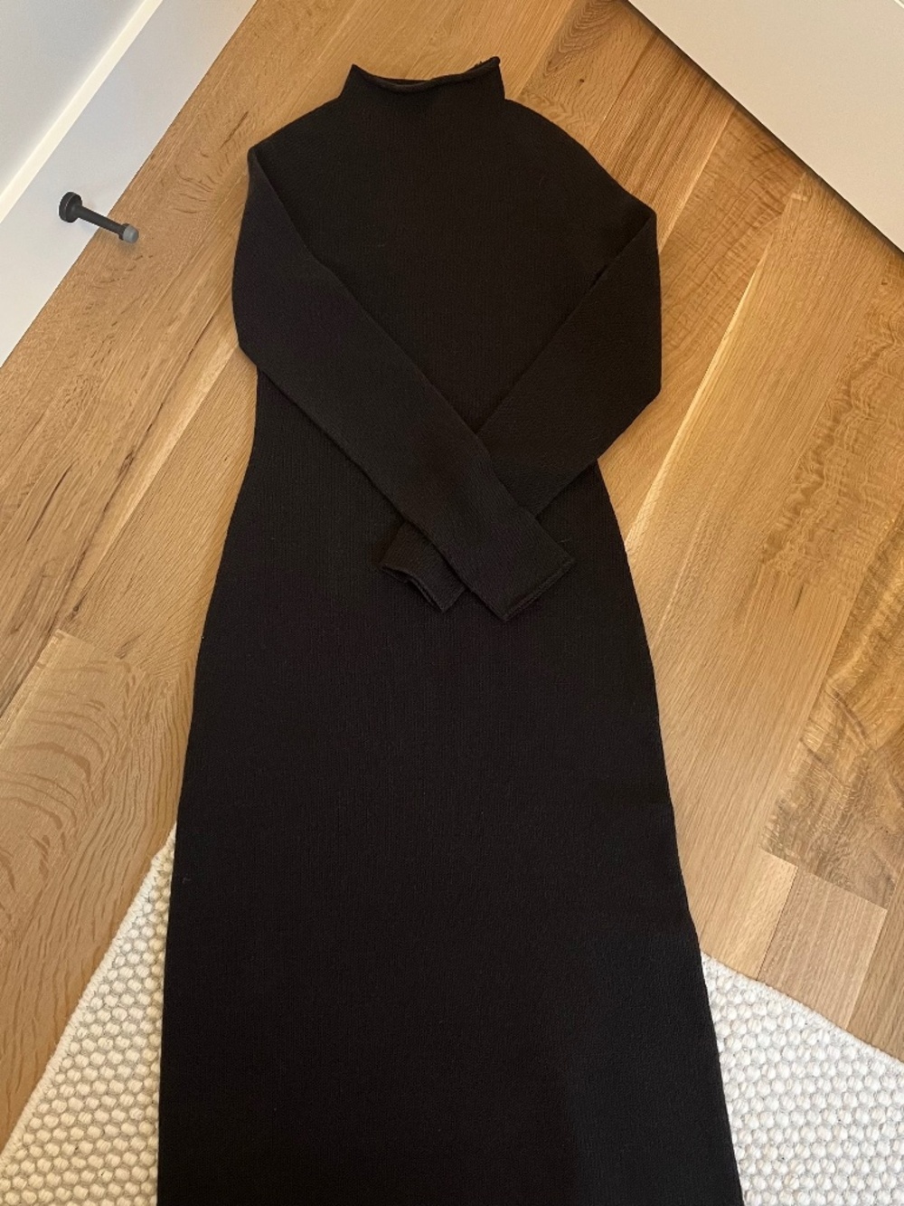 Donna Karan Signature Sweater Dress Rollneck 90% Wool Size M